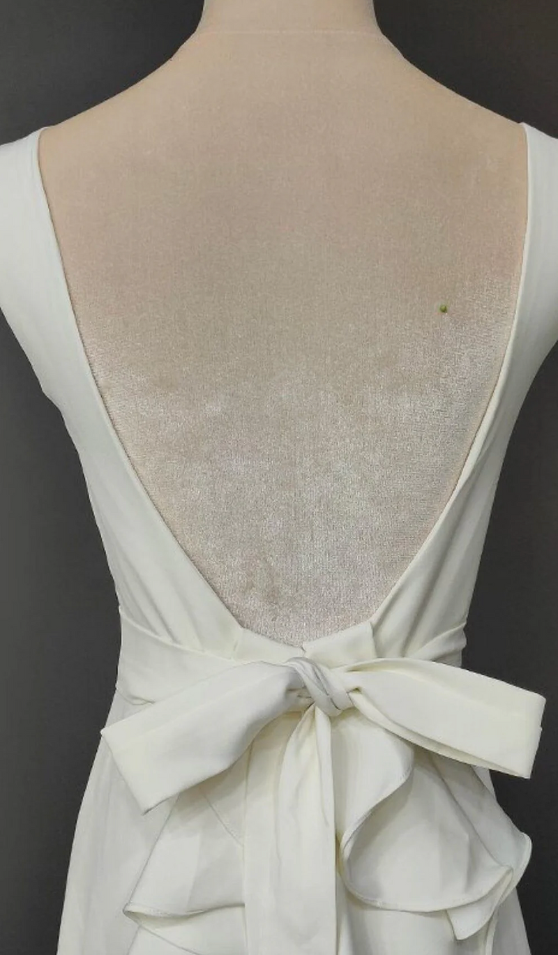 backless wedding dress