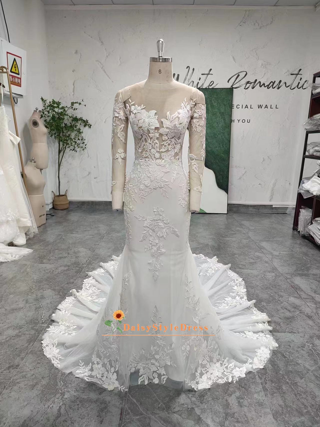 Classic Mermaid Lace Wedding Gown