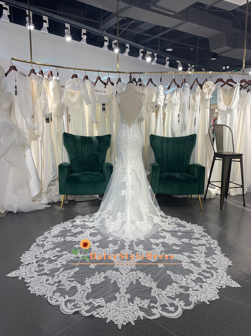 High Quality French Lace Mermaid Sexy Back Wedding Dress with Long Train