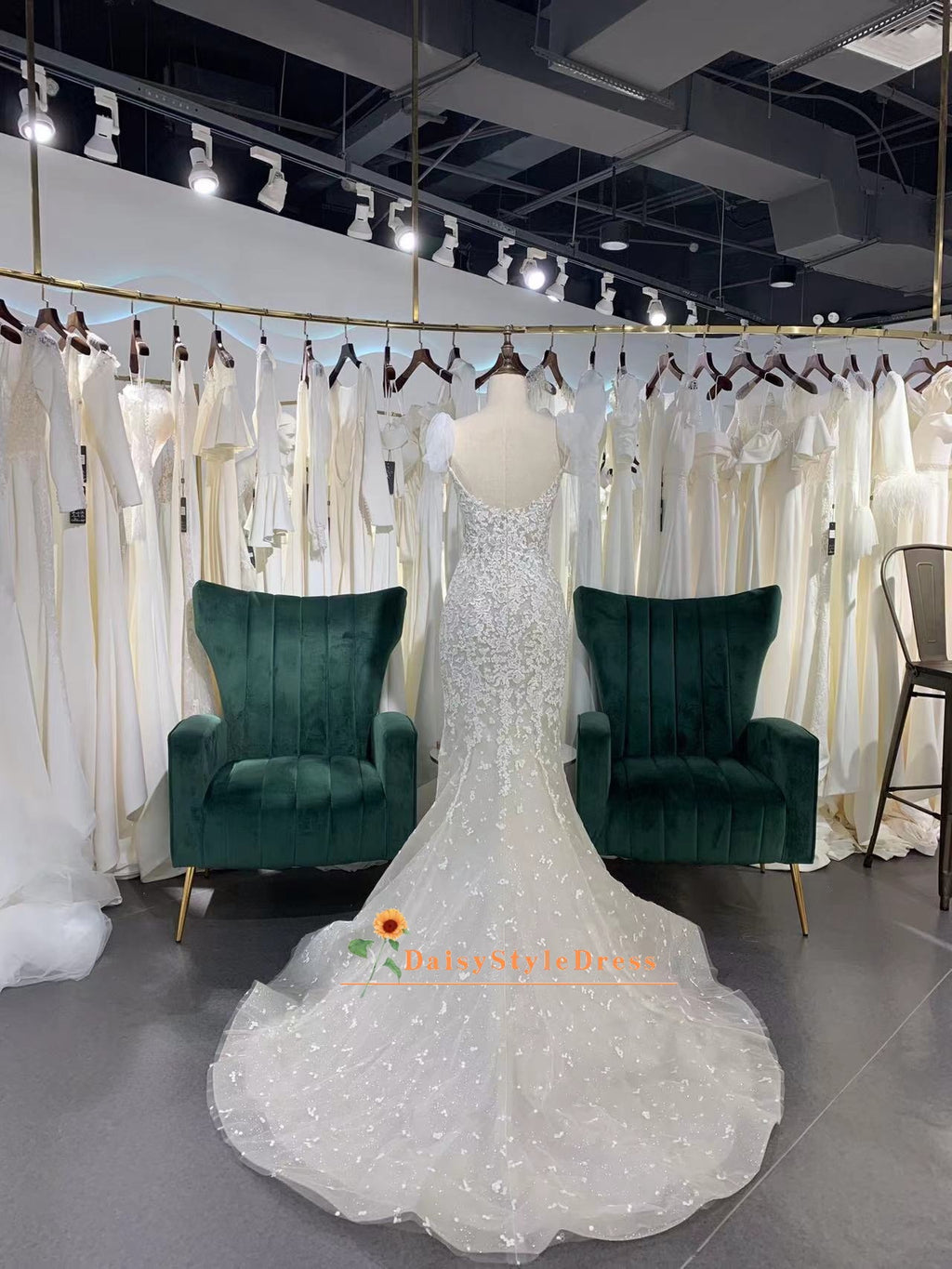 Mermaid Cream Lace Wedding Dress