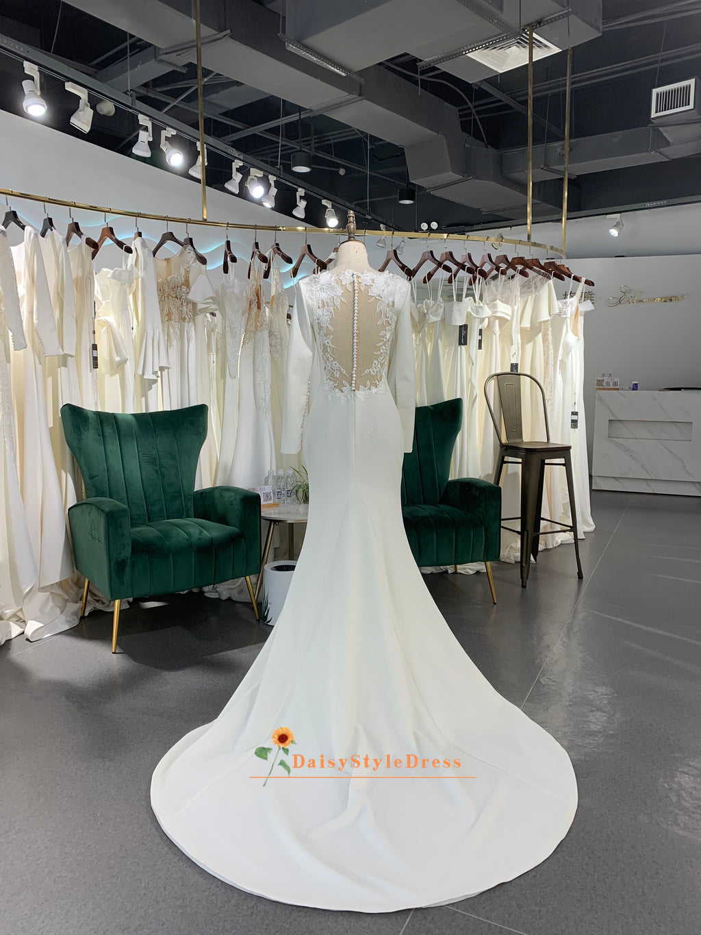  Mermaid Wedding Dress with Detachable Tiered Skirt