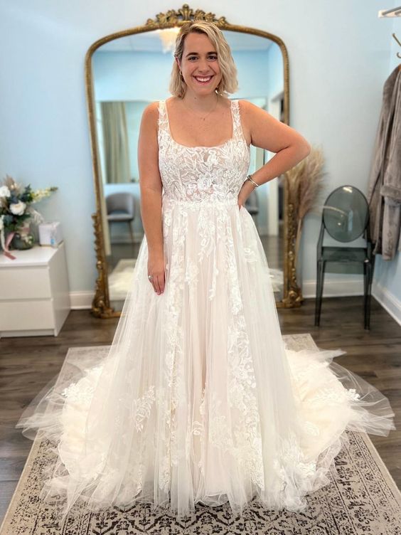 Simple Square Neck Plus Size Wedding Dress