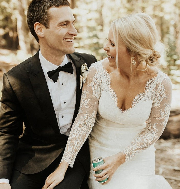 long sleeve lace wedding dress