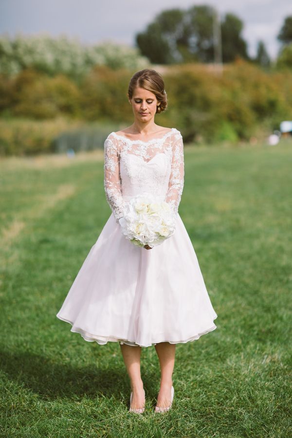 Informal Vintage Tea Length Off Shoulder Long Sleeve Wedding Dress - daisystyledress