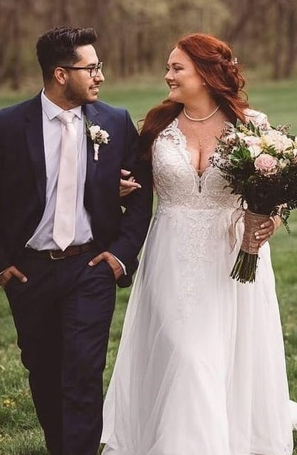 plus size outdoor wedding dress