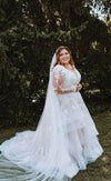 outdoor curvy wedding dress