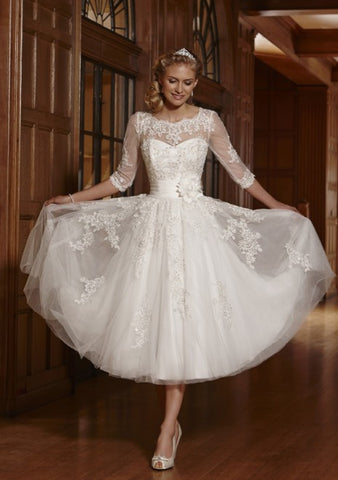 Vintage short hotsell wedding dress