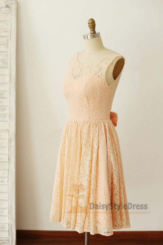 Knee Length V-back Lace Vintage Bridesmaid Dress - daisystyledress