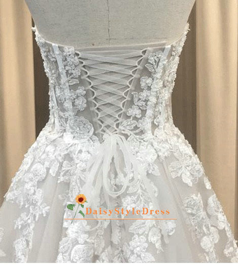 lace up back wedding dress