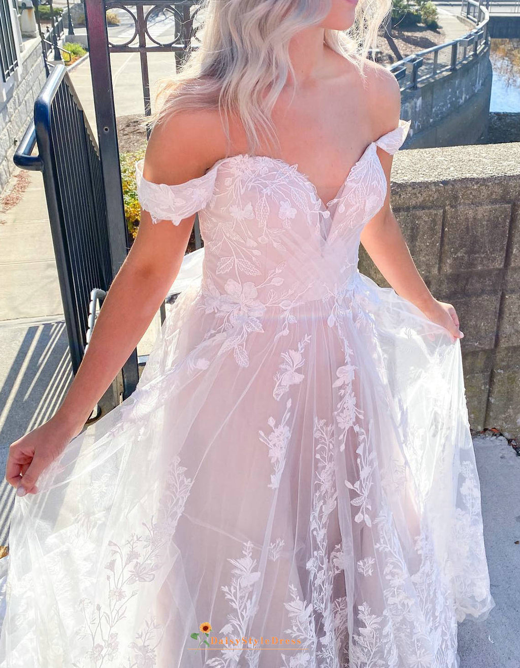 lace wedding dress