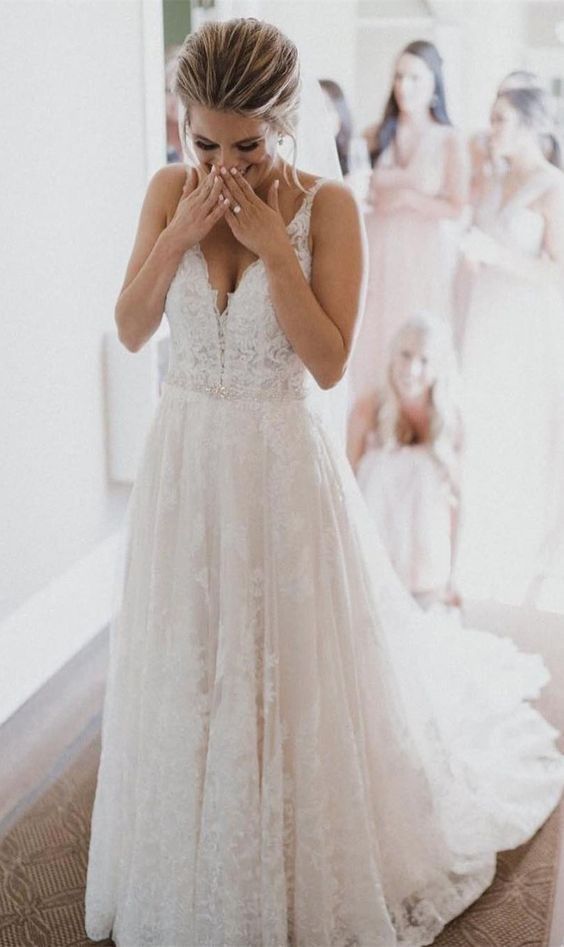 A line V-neckline Lace Wedding Dress - daisystyledress
