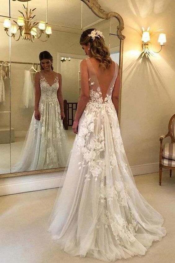 Sexy Deep V-back Bohemian Wedding Dress - daisystyledress