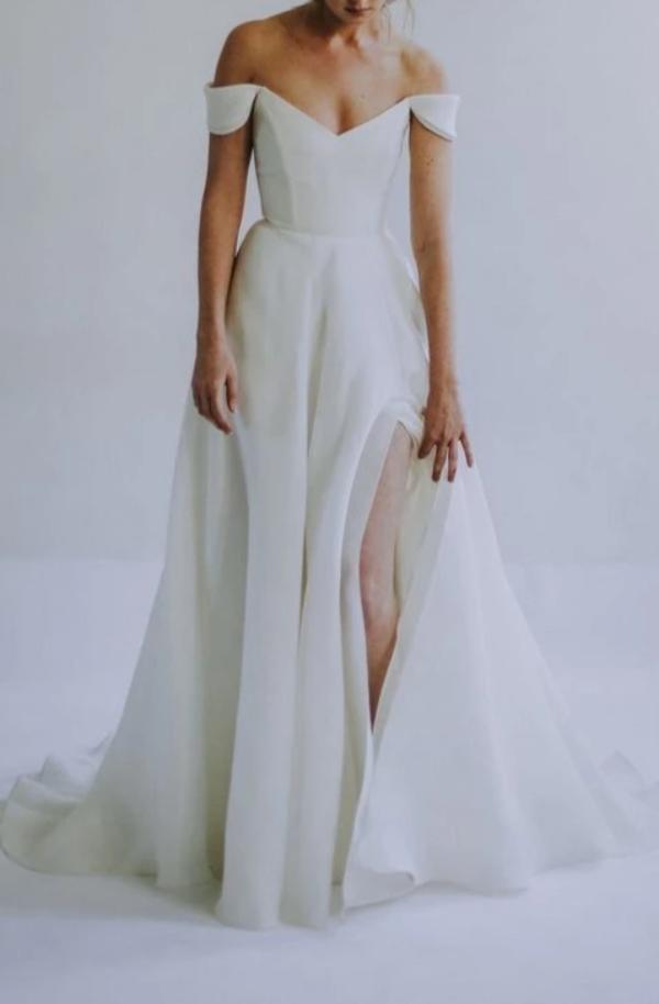 Sexy Slit Off Shoulder Sleeve Organza Wedding Dress - daisystyledress