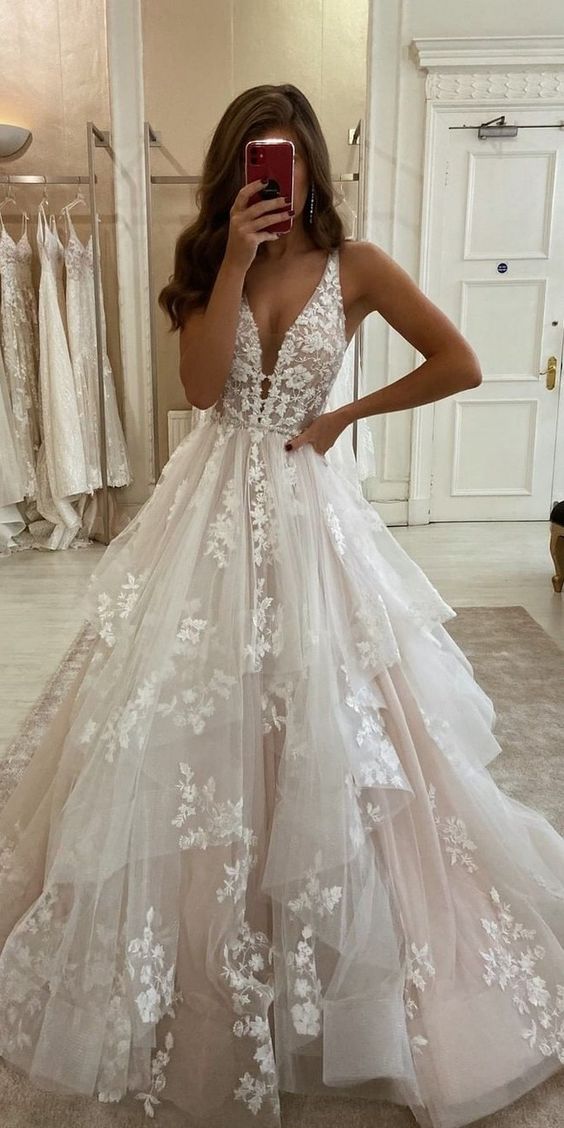 Fashion Tiered Skirt Blush Wedding Dress - daisystyledress