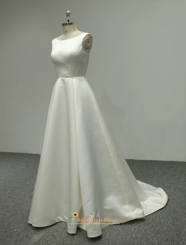 a line wedding dress