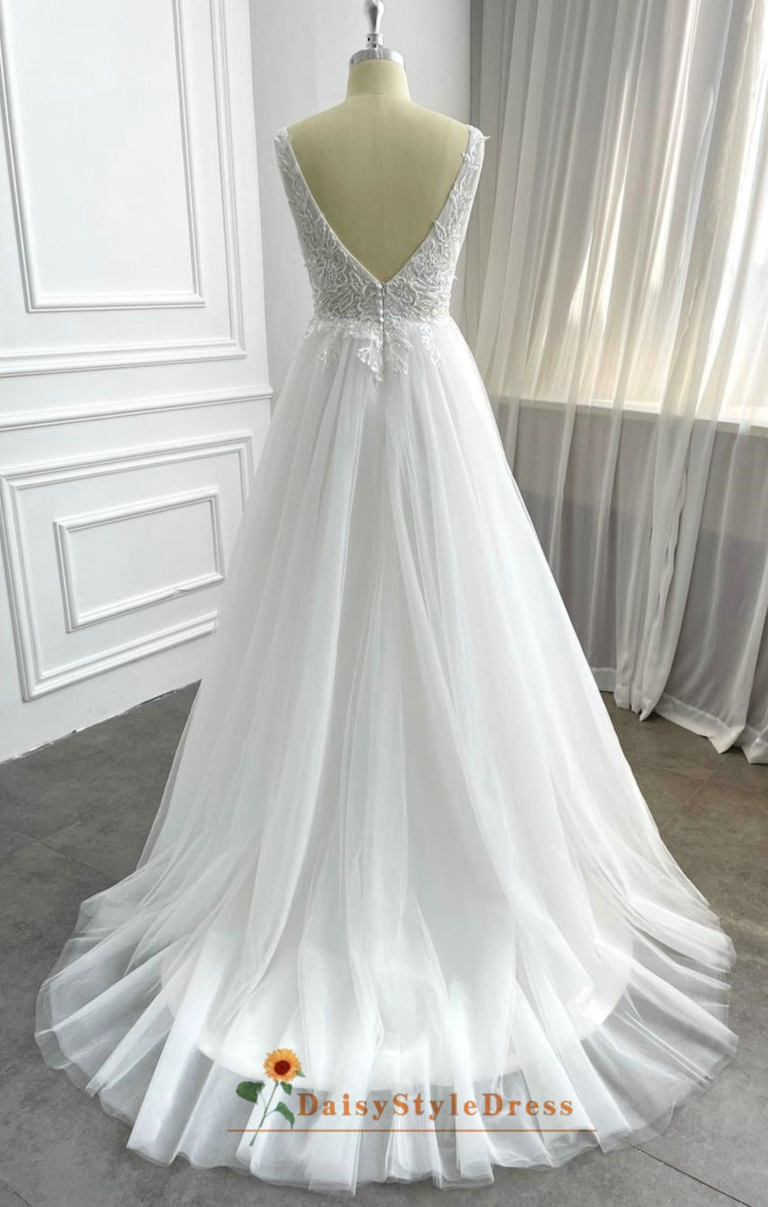 tulle wedding dress