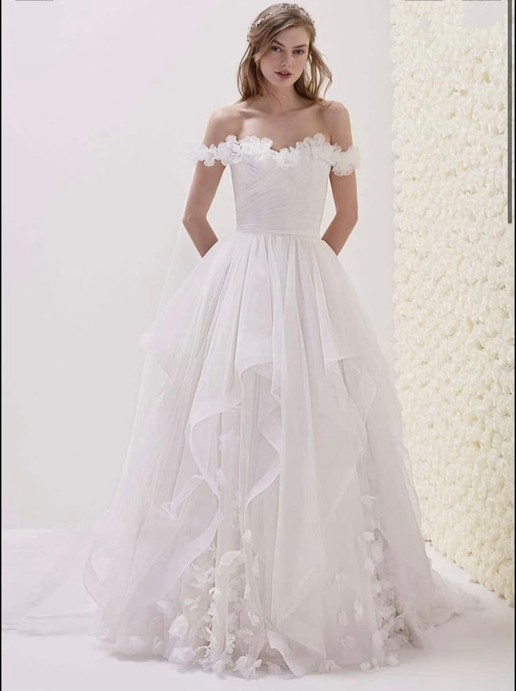 ball gown wedding dress