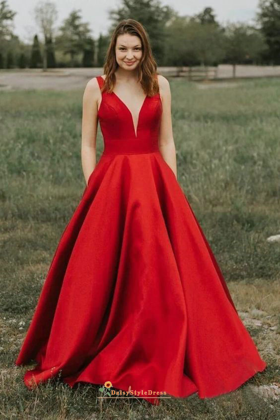 Ball Gown V-neck Glitter Sweep Train Prom Dresses With Pockets | MillyBridal